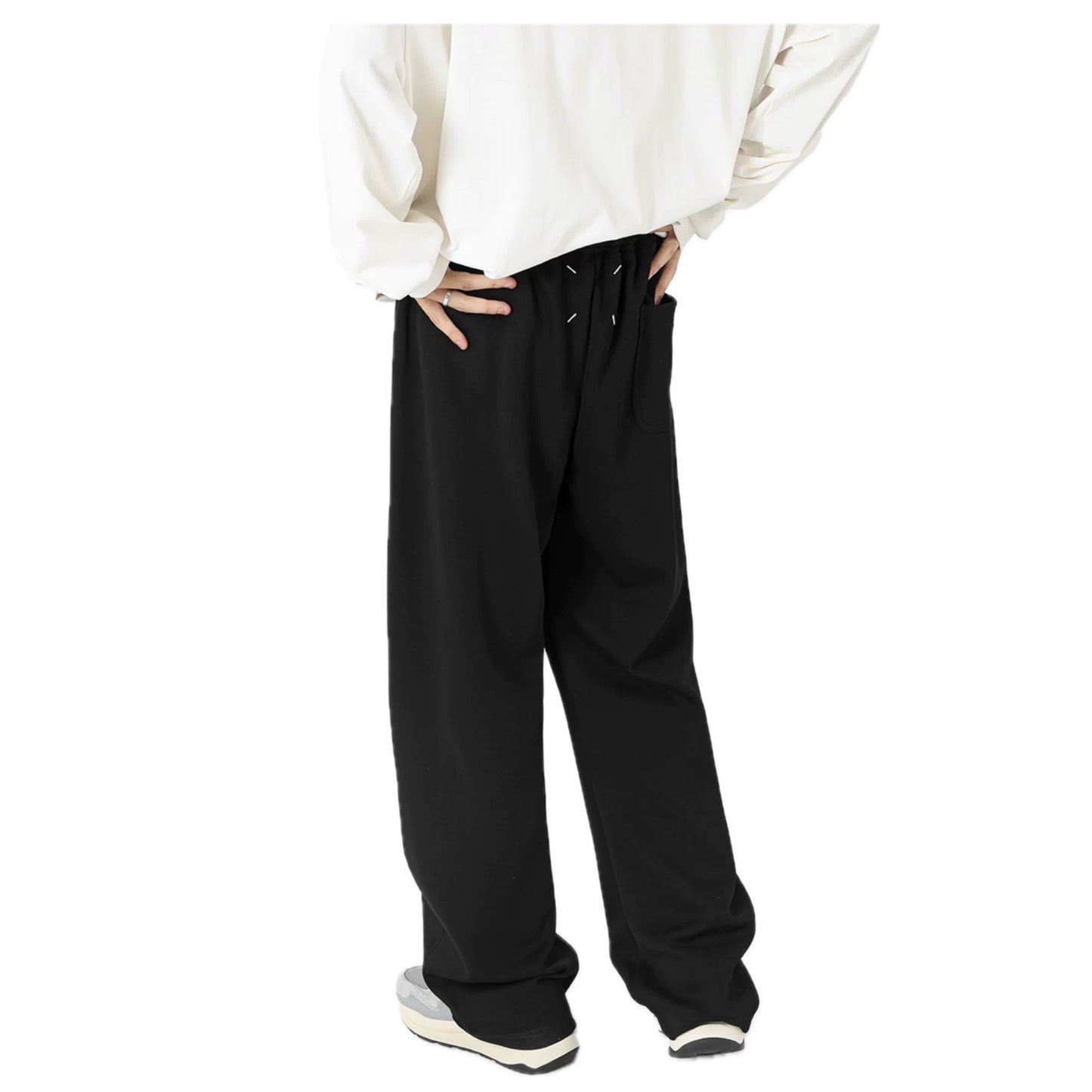 Essential Noir Jogger